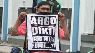 Pengemudi Grab Bike Tuntut Kenaikan Argo