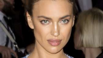 Irina Shayk Akan Melahirkan di Musim Panas