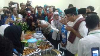 Anies Jadi Juri Kontes Masak Dadakan saat Kampanye