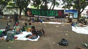 Modal Nekat ke Bandung, Kumpulan Bonek Ini Sempat Nyasar