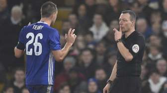 Conte Isyaratkan Banding atas Kartu Merah Terry