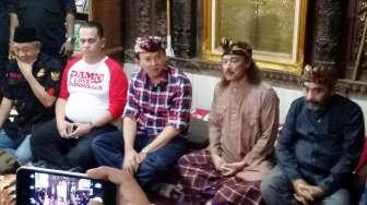 Ahok Terharu Diajak ke Kamar Tidur Gus Nuril