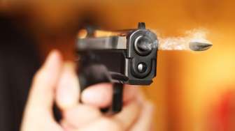 Polisi Tembak Bandar Narkoba di Pamulang, Pengendara Mobil Todongkan Pistol ke Warga