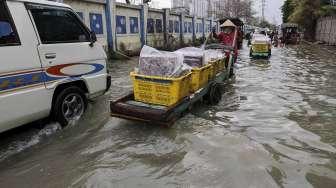 Banjir Rob di Muara Angke