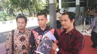 Merah Putih Ditulisi Huruf Arab, FPI Dilaporkan ke Polda