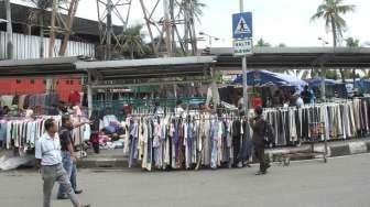 Aktifitas Pasar Senen, Jakarta, Sabtu (21/1).