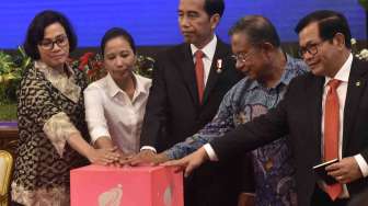 Pembukaan Executive Leadership Program bagi Direksi BUMN di Istana Negara, Jakarta, Rabu (25/1).