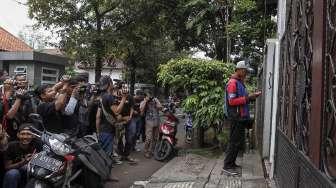 Rumah Hakim Mahkamah Konstitusi Patrialis Akbar di Jalan Cakra Wijaya V Blok P, No. 3, Cipinang Muara, Jatinegara, Jakarta Timur, Kamis (26/1).