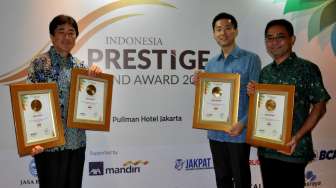 Sharp Raup 4 Penghargaan Indonesia Brand Award 2017