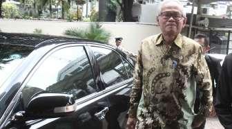 Majelis Kehormatan Mahkamah Konstitusi (MKMK) menyambangi KPK, di Jakarta, Kamis (2/2).
