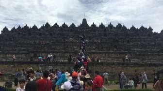 Letusan Freatik Merapi, Wisatawan Borobudur Sempat Dibatasi