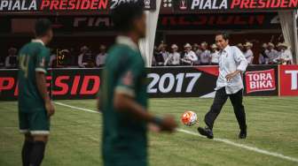 Puji Persipura dan PSS Sleman, Presiden Jokowi: Rame Banget!