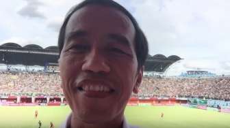 Jokowi Nge-Vlog di Piala Presiden, Ini Videonya