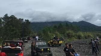 Gunung Merapi di Yogyakarta Meletus