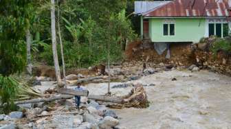 Warga Bantaran Sungai di Lebak Banten Diminta Waspada Banjir
