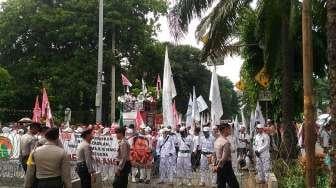 Massa Anti-Ahok Mulai "Kepung" Auditorium Kementerian Pertanian