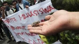 Mahasiswa Tuntut Netralitas Presiden