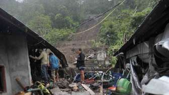 Longsor Situbondo Rusak 7 Rumah Warga