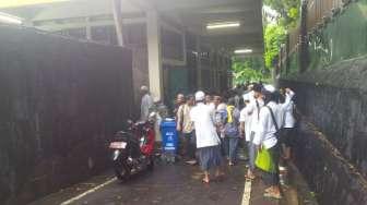 Istiqlal Tak Mampu Tampung, Massa Meluber ke Lapangan Banteng