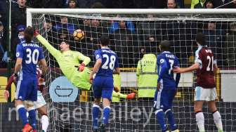 Gol Indah Brady Batalkan Kemenangan Chelsea di Turf Moor