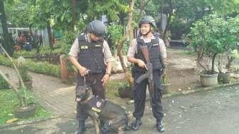 Polisi Dilengkapi Anjing Jaga TPS Tempat AHY 'Nyoblos'