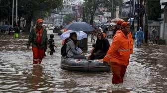 Hari Ini, Jabodetabek Potensi Hujan Angin Petir