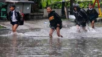 Ini Daftar Rute Bus TransJakarta yang Terganggu Banjir