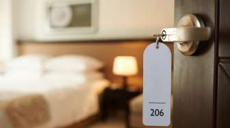 Viral Tamu Kaget Usai Lihat Pemandangan di Kamar Penginapan: Hotel Apaan Nih?
