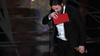 Aktor Casey Affleck menjadi aktor terbaik dalam ajang Oscar 2017 di Hollywood, California, Minggu (26/2)