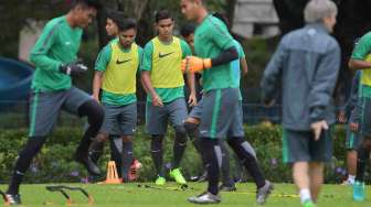 Sejumlah calon pemain Timnas U-22 mengikuti seleksi tahap kedua di Lapangan Sekolah Pelita Harapan, Karawaci, Tangerang, Selasa (28/2).