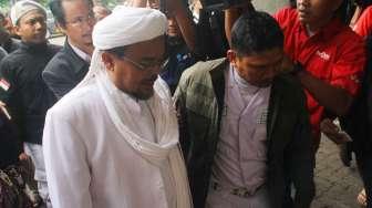 Rizieq Shihab tiba di Kementerian Pertanian di Jakarta, Selasa (28/2).