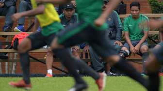 Sejumlah calon pemain Timnas U-22 mengikuti seleksi tahap kedua di Lapangan Sekolah Pelita Harapan, Karawaci, Tangerang, Selasa (28/2).