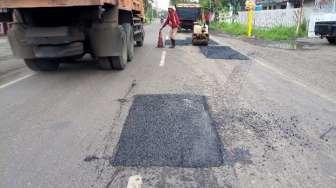 Dinas PUPR Sebut Terus Lakukan Tambal Sulam Jalan Rusak di Pekanbaru