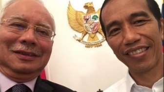 PM Malaysia Minta Selfie dengan Presiden Jokowi