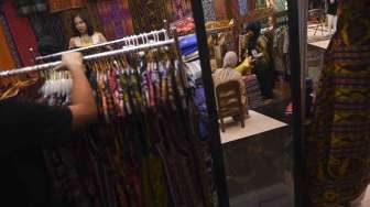 Festival Batik Bangwetan2017  di Grand City Surabaya, Jawa Timur, Kamis (2/3).