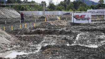 Kondisi sirkuit jelang kejuaraan seri kedua Motocross Grand Prix (MXGP) di kawasan GOR Sahabuddin, Pangkalpinang, Bangka Belitung, Jumat (3/3).