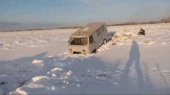 Gara-gara Emosi, Pengemudi Ini Jadi Sesial Dono di Film Warkop