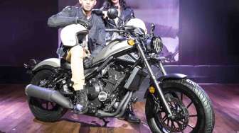 Peluncuran motor Honda CMX500 Rebel di Jakarta, Jumat (17/3).