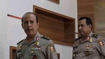 Kepala Divisi Humas Mabes Polri Irjen Pol Boy Rafli Amar memberikan keterangan pers di Gedung Mabes Polri, Jakarta, Senin (20/3).