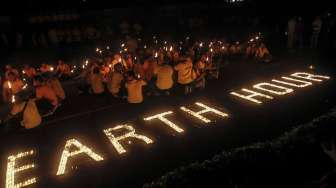 Peringatan "Earth Hour" di Jakarta