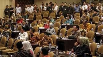 Dewan Pimpinan Daerah Republik Indonesia (DPD RI) menggelar rapat paripurna di kompleks Parlemen, Senayan, Jakarta, Senin (3/4).