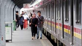 KCI Cari Pelaku Pelemparan Batu ke Gerbong KRL Rangkasbitung - Tanah Abang