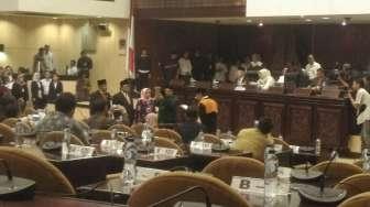 Usai Disumpah MA Jadi Ketua DPD, OSO Langsung Terima Palu Sidang