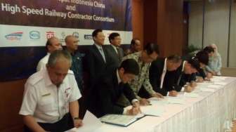 KCIC dan HSRCC Resmi Garap Bersama KA Cepat Jakarta-Bandung