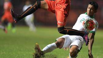 Pertandingan uji coba Timnas U22 vs Persija di Stadion Patriot Chandrabhaga, Bekasi, Jawa Barat, Rabu (5/4) malam.