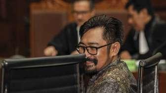 Andi Zoelkarnaen Mallarangeng alias Choel Mallarangeng menjalani sidang perdana di Pengadilan Tipikor, Jakarta, Senin (10/4).