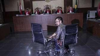 Sidang Perdana Choel Mallarangeng