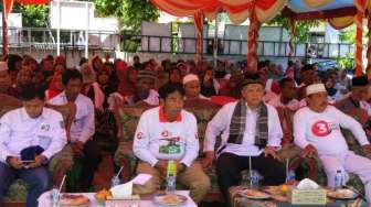 Tanah Abang 'Banjir' PKL, Ini Kata Lulung