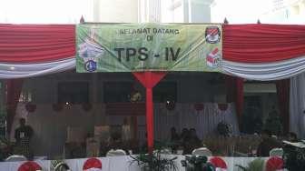 Siapa Cagub Jakarta Pilihan Jokowi, TPS 4 Jadi Saksi