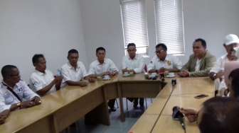 Gerindra Buka 'Dapur' Partai saat Anies-Sandiaga Datang